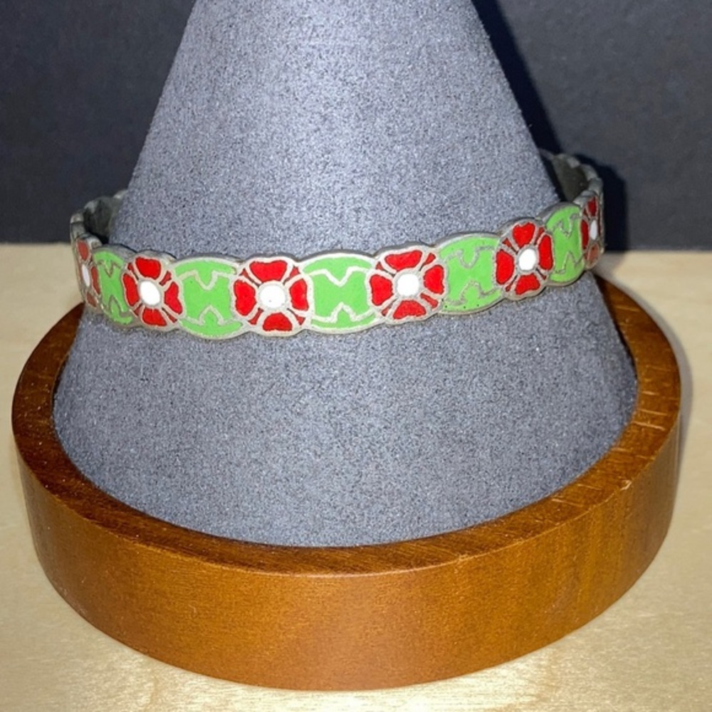 Vintage Floral red/green/white  enamel bangle bracelet